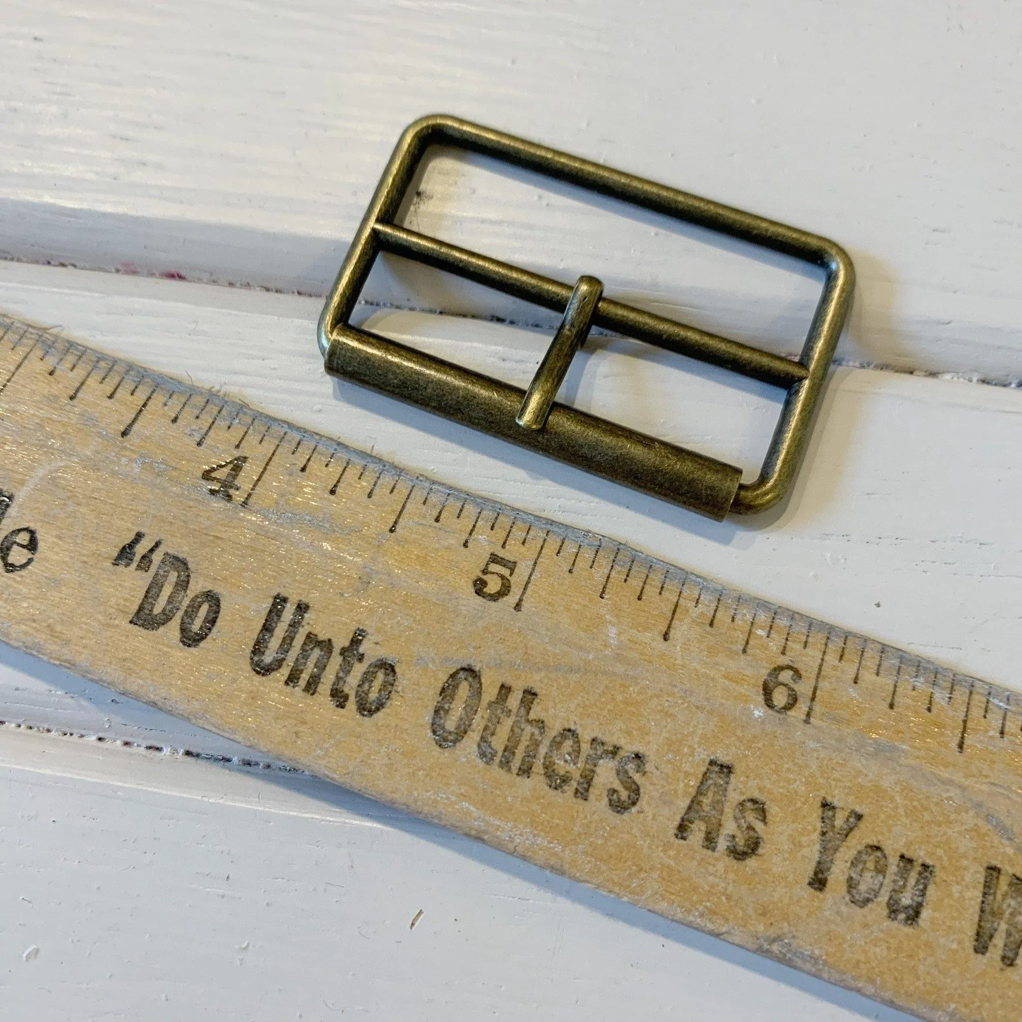 Center Bar Roller Buckle - 40 mm - Antique Brass - 1 Buckle