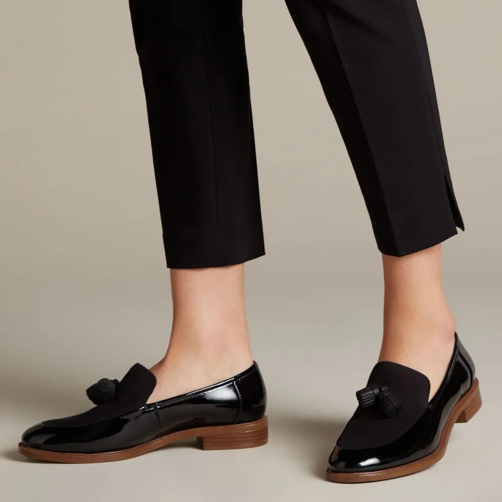 Clarks Womens WOMENS Taylor Spring Black Patent Combi Shoes