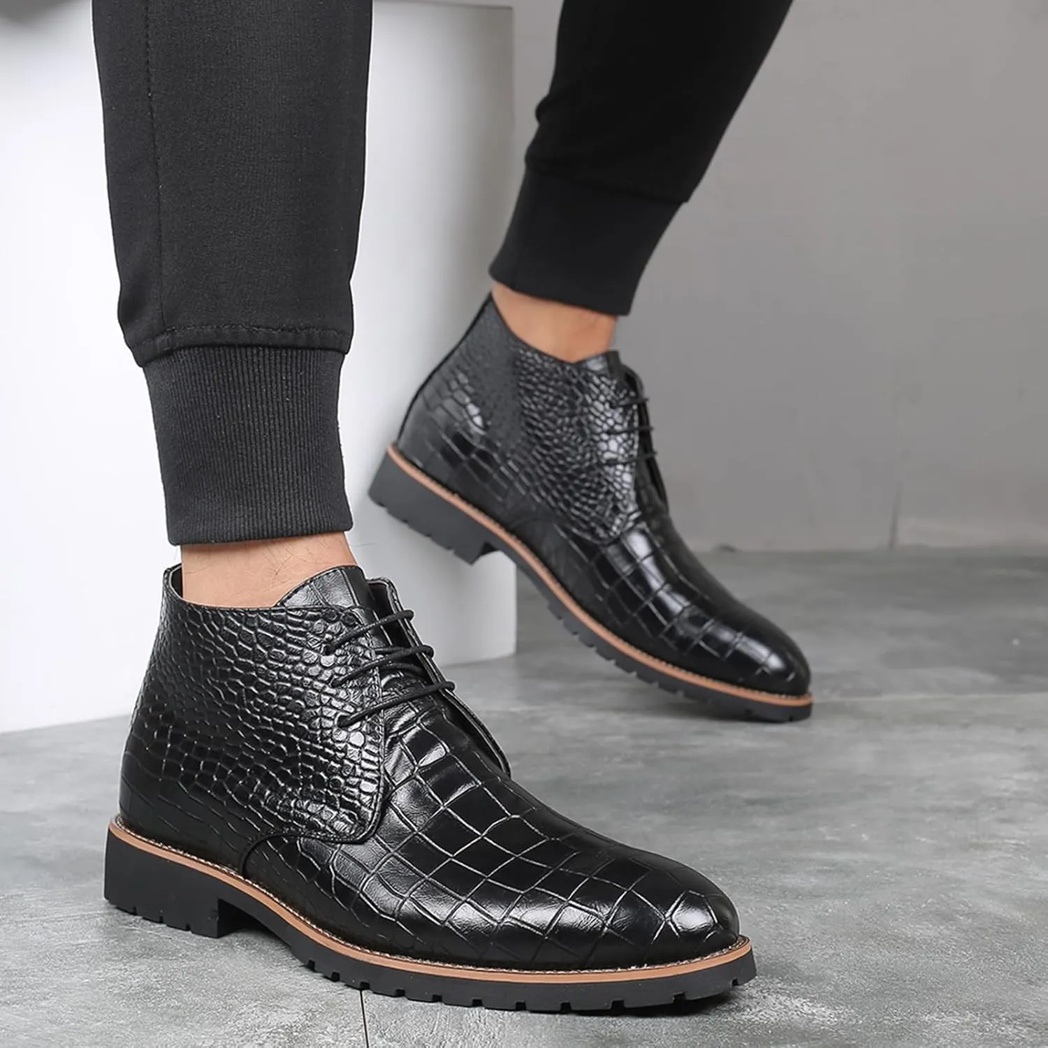 Men's Leather Print High Top Chukka Boots Fashion British Style Pointed Toe Lace Up Chelsea Boots Business Casual Dress Oxford Ankle Boots