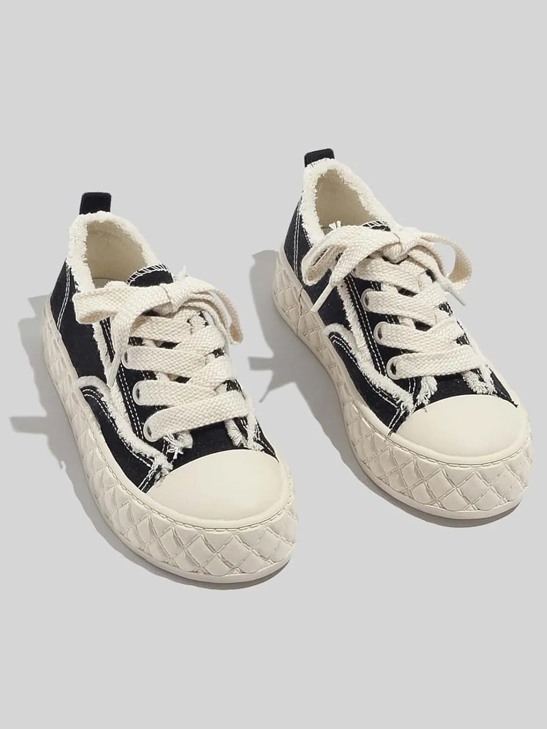 Y2K Canvas Sneakers for Women Breathable Flat Lace Up Round Toe Shoes for Walking Running Casual Wear Spring Summer Skating Versatile Design