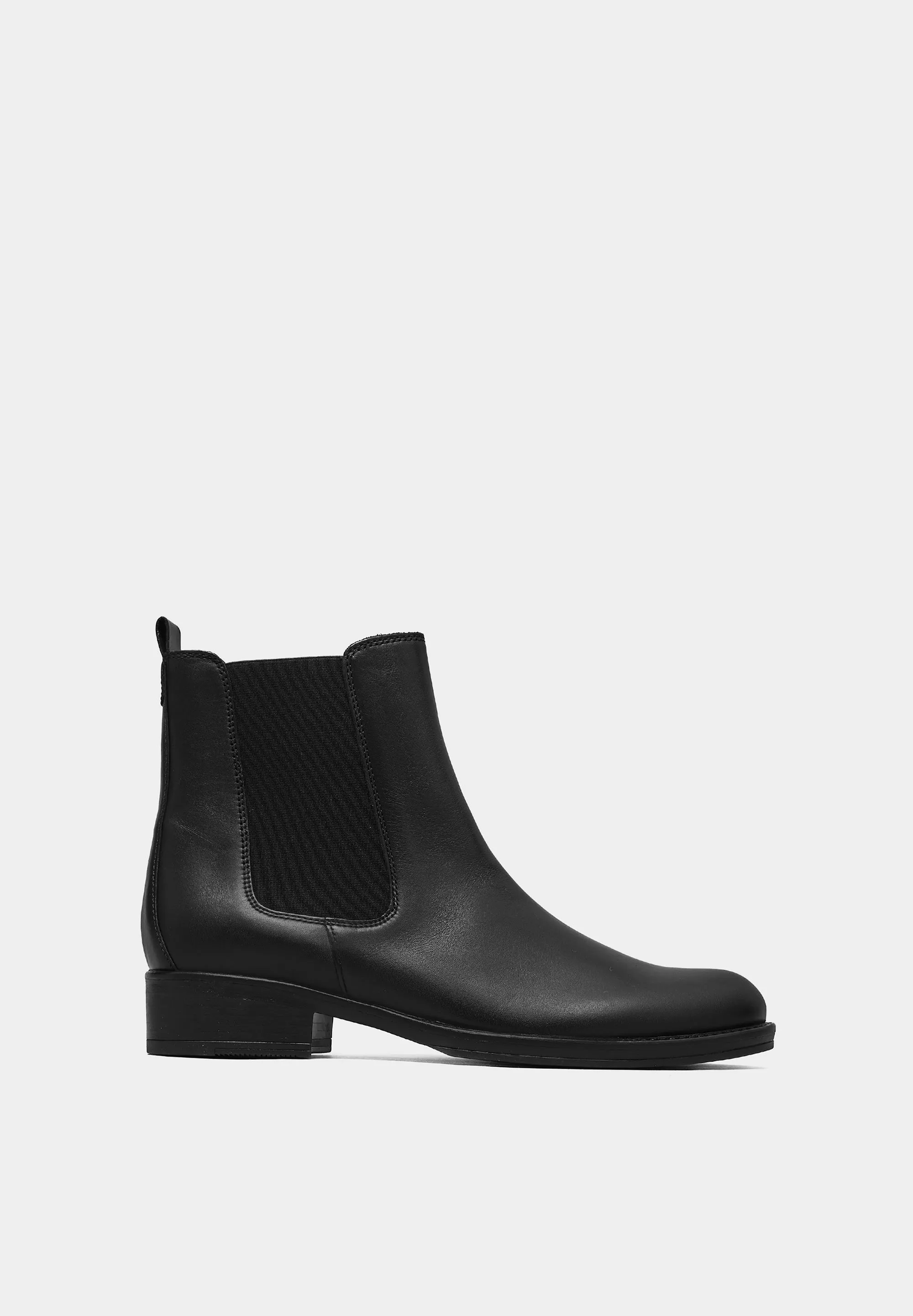 Zip up Chelsea Boots 31600 Black Leather